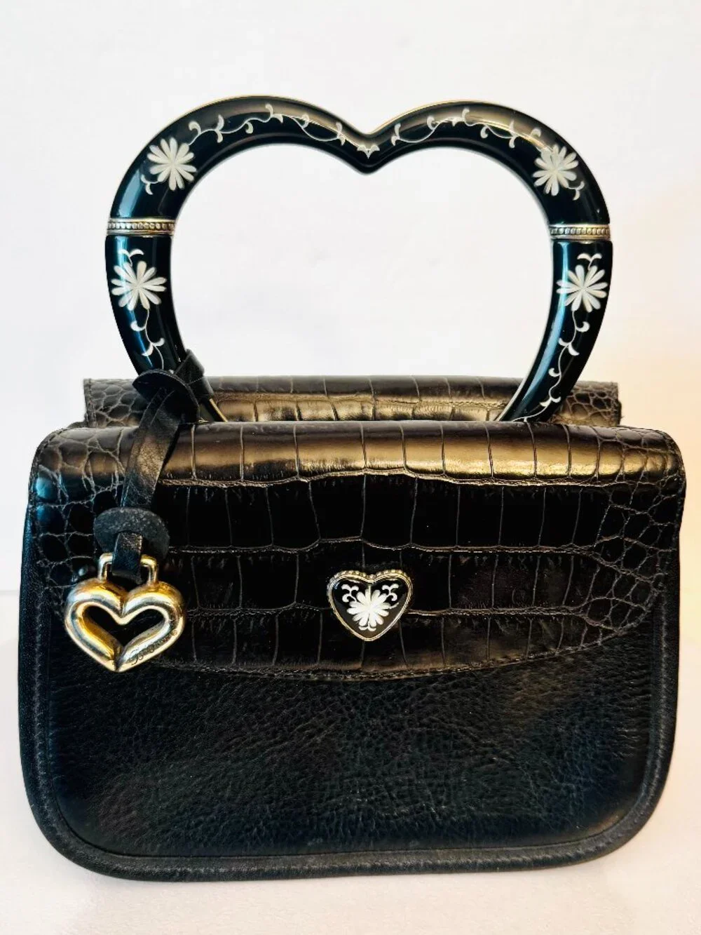 Vtg Brighton Cornelia Black Crocodile Emboss Leather Heart Metal Handle READ